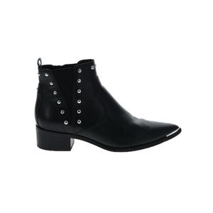 Marc Fisher LTD 8 1/2 medium width ankle boots